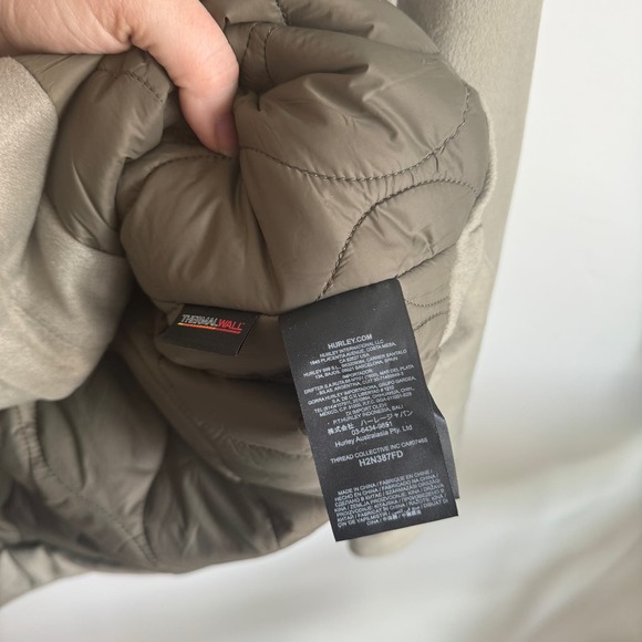 Hurley Tilden Mixed Media Onion Quilt Shacket Size Large - Picture 8 of 8